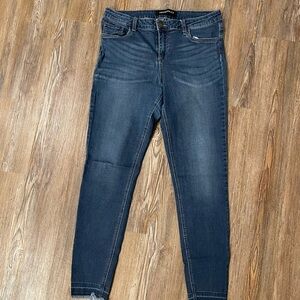 Prosperity Blue Skinny Jeans Classic Denim Style